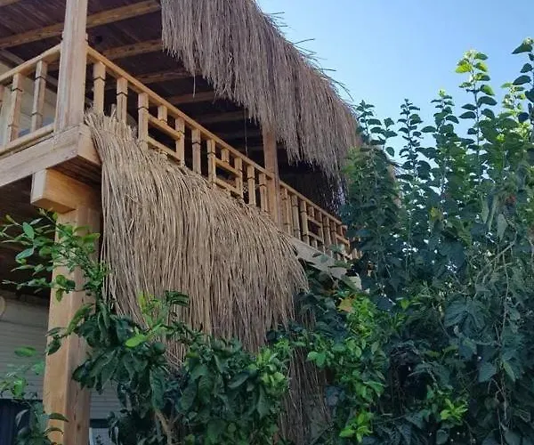 Alacati Sunset Butik Кешме