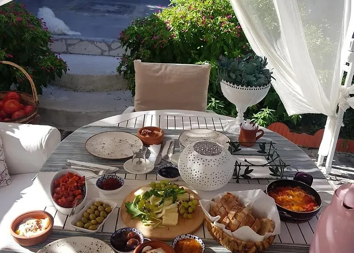 Alacati Sunset Butik * Кешме